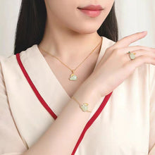 Load image into Gallery viewer, Natural Stone Gold-Plated Rabbit Ring
